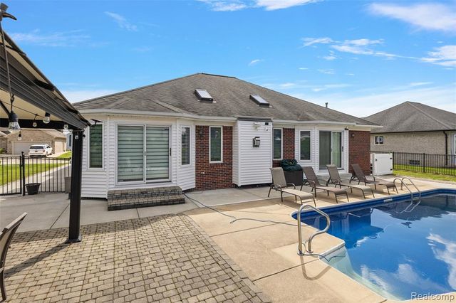 36647 Cecilia Drive, Sterling Heights, MI 48312