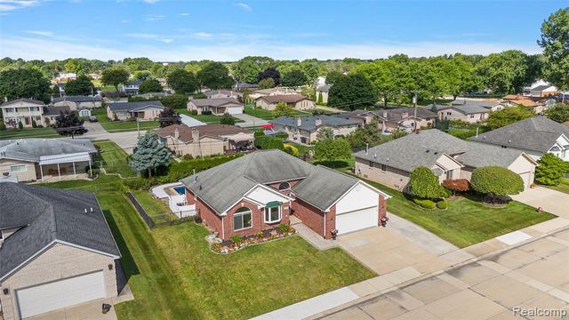 36647 Cecilia Drive, Sterling Heights, MI 48312
