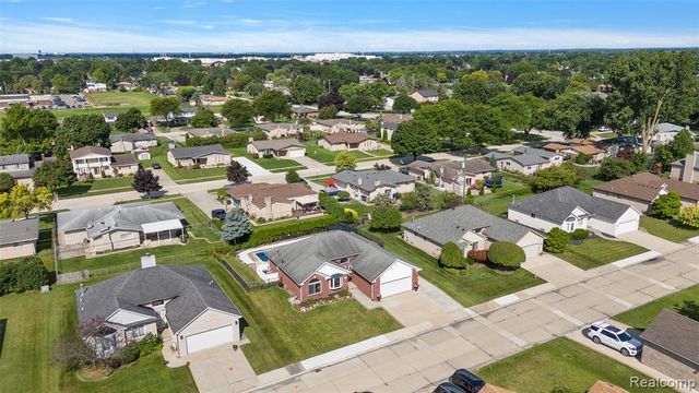 36647 Cecilia Drive, Sterling Heights, MI 48312