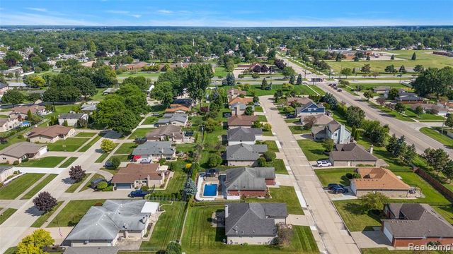 36647 Cecilia Drive, Sterling Heights, MI 48312