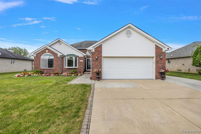 36647 Cecilia Drive, Sterling Heights, MI 48312