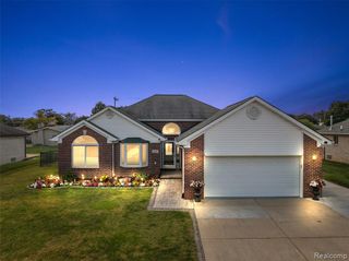 36647 Cecilia Drive, Sterling Heights, MI 48312