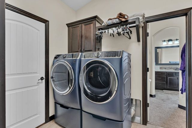 932 Cedar Brook Cir, Mulvane, KS 67110