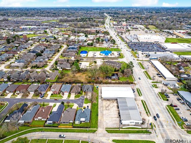 5550 Jones Creek Rd, Baton Rouge, LA 70817