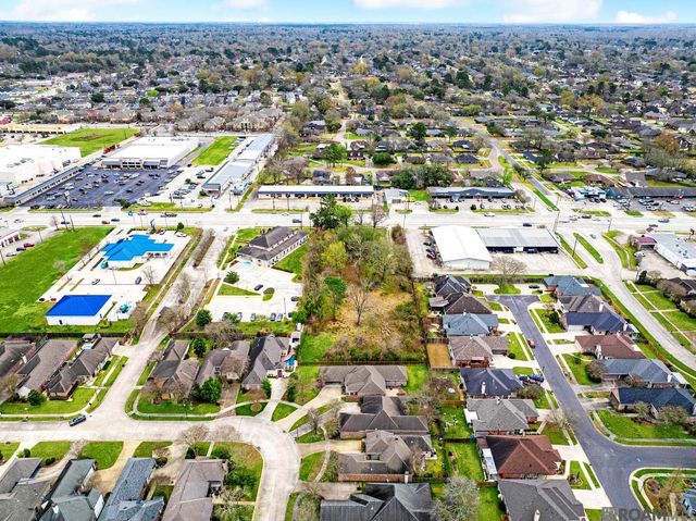 5550 Jones Creek Rd, Baton Rouge, LA 70817