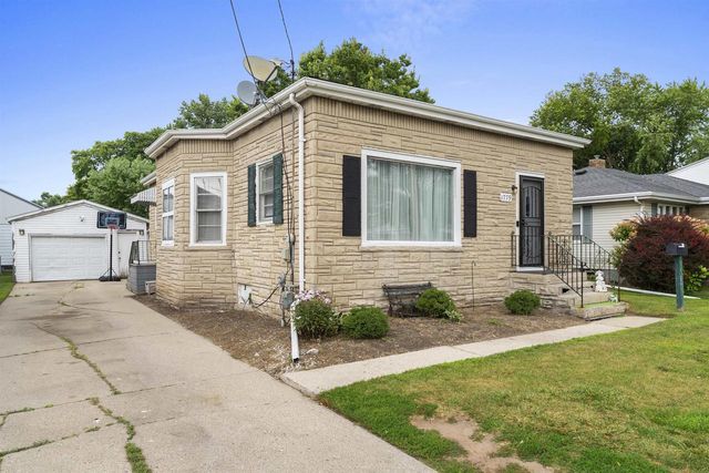 1779 E MASON STREET, Green Bay, WI 54302