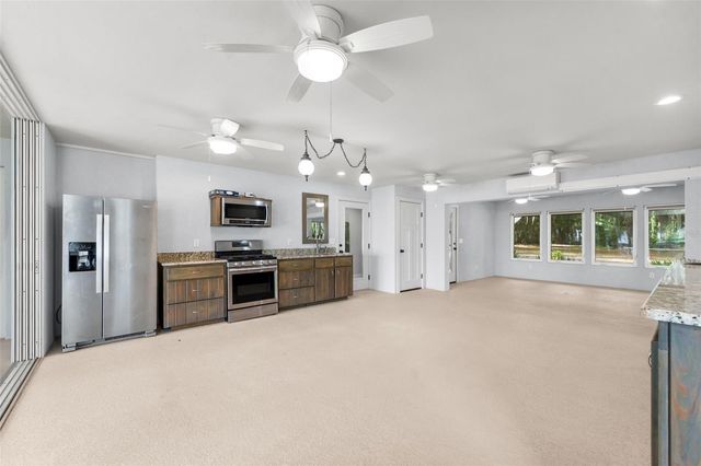 8026 NE 221ST STREET, Melrose, FL 32666