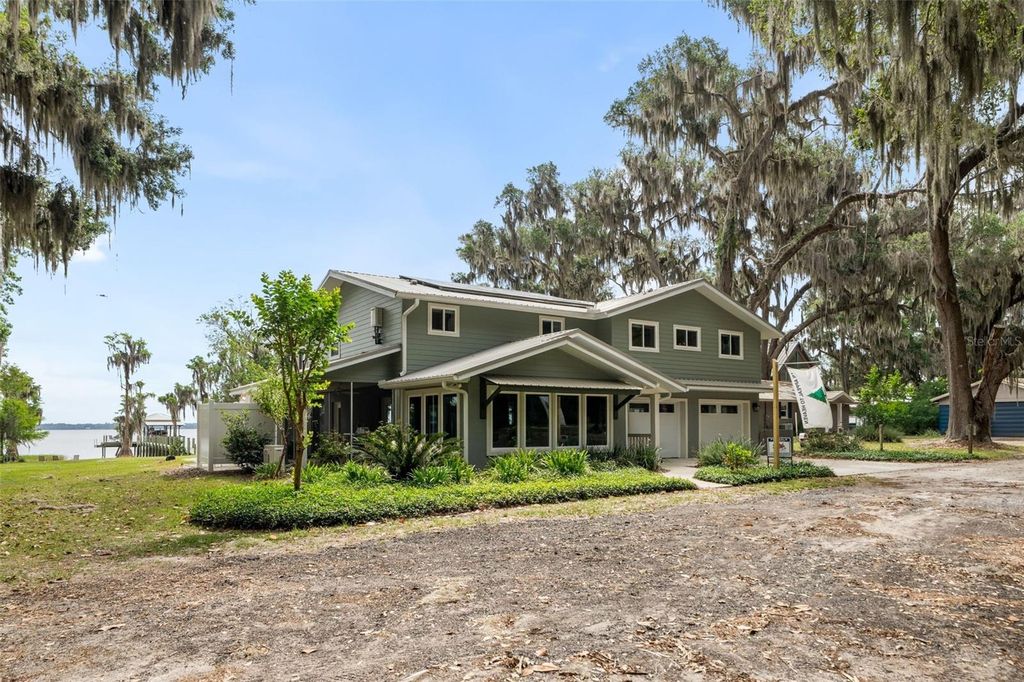 8026 NE 221ST STREET, Melrose, FL 32666