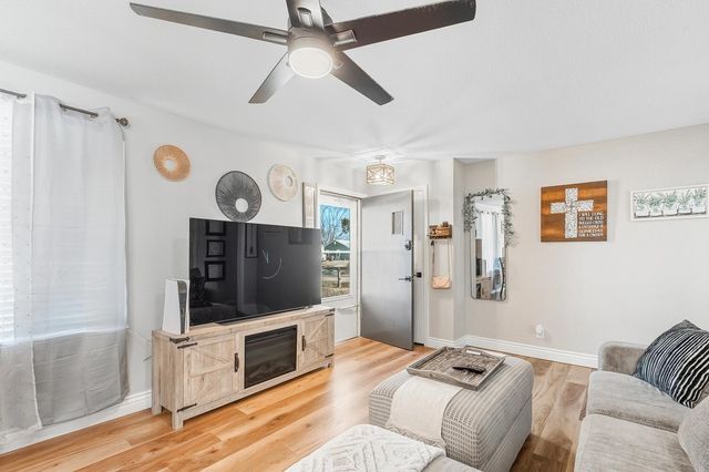 215 Martha Ave, Mulvane, KS 67110