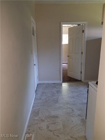 14022 Jenne Avenue, Cleveland, OH 44110