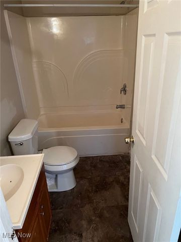 14022 Jenne Avenue, Cleveland, OH 44110