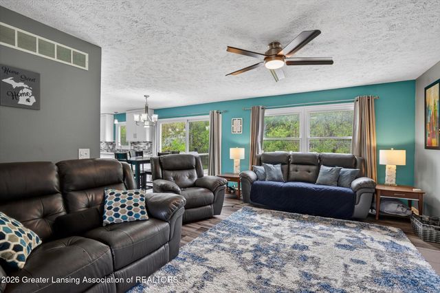 1075 Lacosta Drive, Dewitt, MI 48820