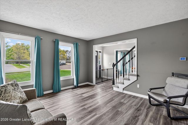 1075 Lacosta Drive, Dewitt, MI 48820