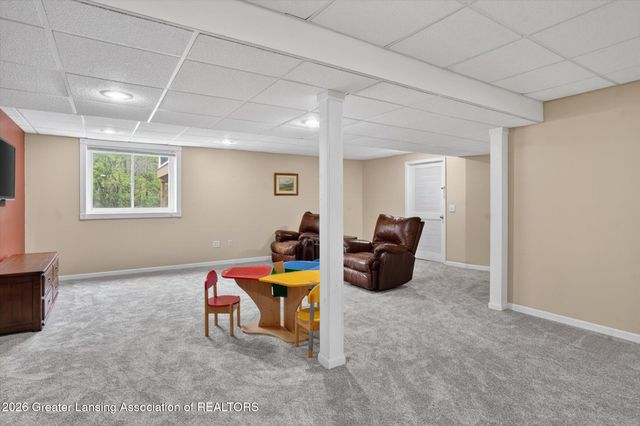 1075 Lacosta Drive, Dewitt, MI 48820
