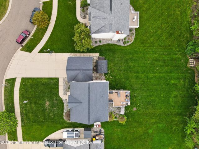 1075 Lacosta Drive, Dewitt, MI 48820