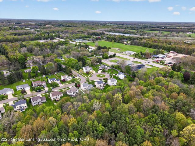 1075 Lacosta Drive, Dewitt, MI 48820