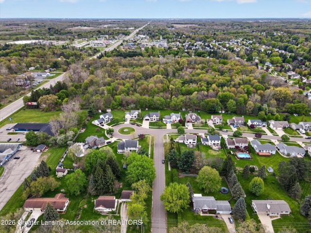1075 Lacosta Drive, Dewitt, MI 48820