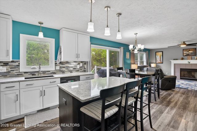 1075 Lacosta Drive, Dewitt, MI 48820