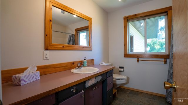 33818 North Rd, Kendrick, ID 83537