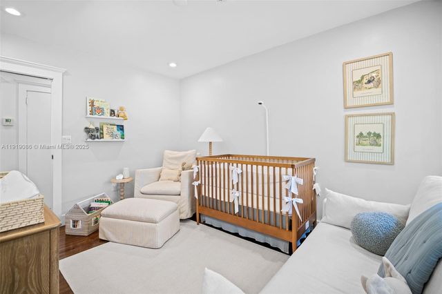 300 Manor Pl, Coral Gables, FL 33133