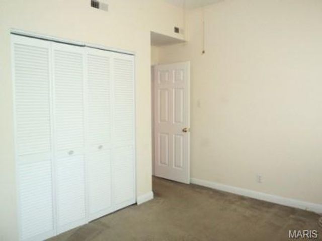 4910 Washington Blvd 2, St Louis, MO 63108