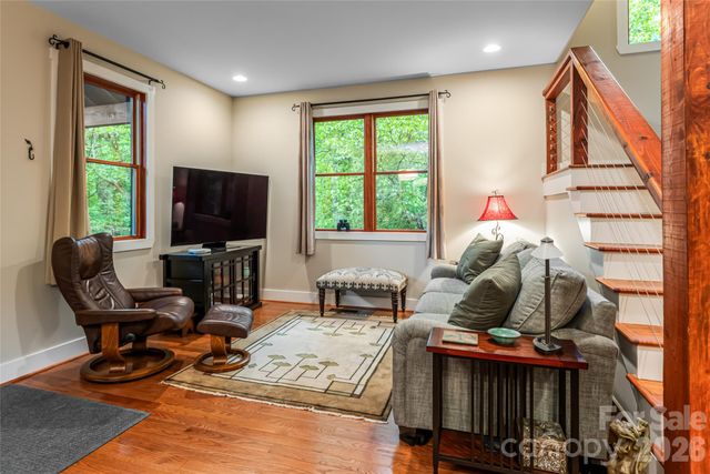 51 Westover Drive, Asheville, NC 28801