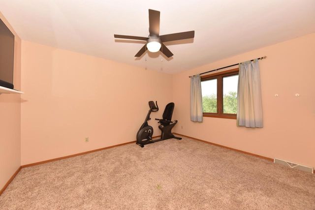 2975 Bogey LANE, Slinger, WI 53086