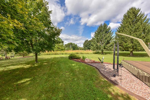 2975 Bogey LANE, Slinger, WI 53086
