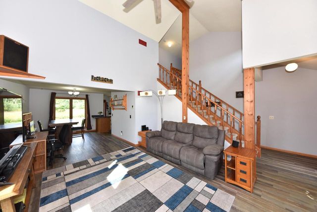 2975 Bogey LANE, Slinger, WI 53086