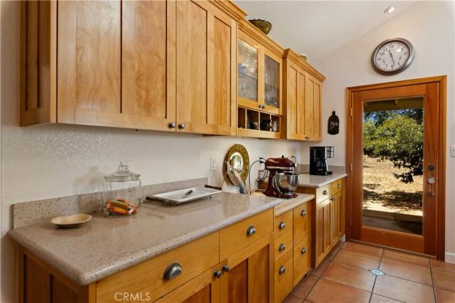 6675 Kelsey Creek Drive, Kelseyville, CA 95451