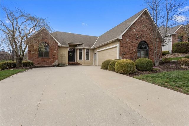 8915 94th Terrace, Kansas City, MO 64157