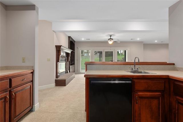 8915 94th Terrace, Kansas City, MO 64157