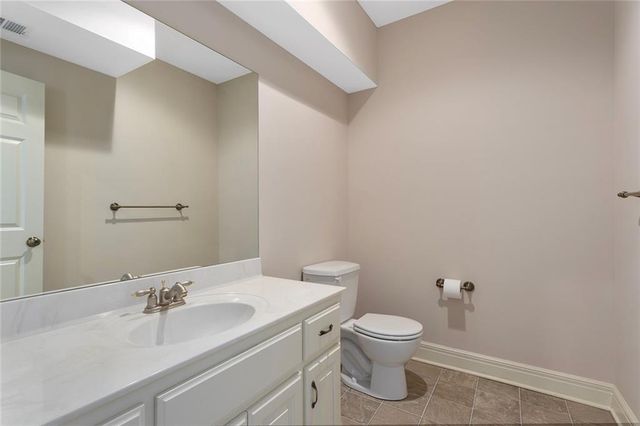 8915 94th Terrace, Kansas City, MO 64157