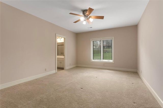 8915 94th Terrace, Kansas City, MO 64157