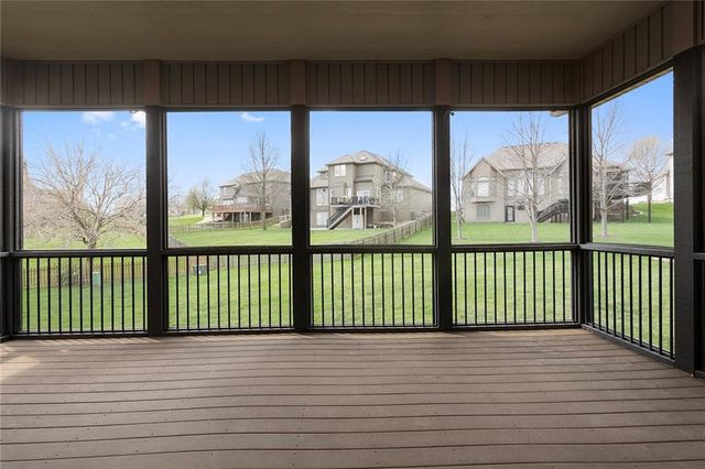 8915 94th Terrace, Kansas City, MO 64157