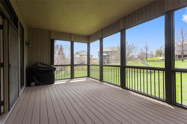 8915 94th Terrace, Kansas City, MO 64157