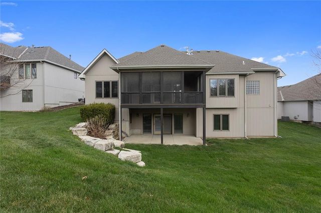 8915 94th Terrace, Kansas City, MO 64157