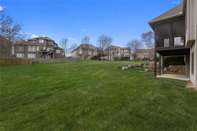 8915 94th Terrace, Kansas City, MO 64157