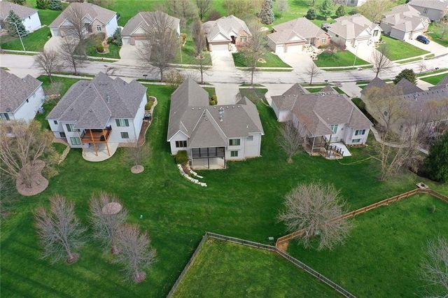 8915 94th Terrace, Kansas City, MO 64157