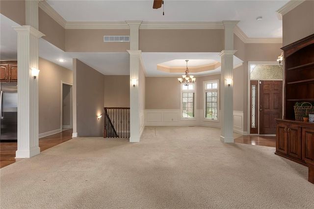 8915 94th Terrace, Kansas City, MO 64157