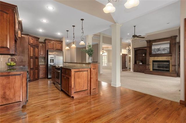 8915 94th Terrace, Kansas City, MO 64157