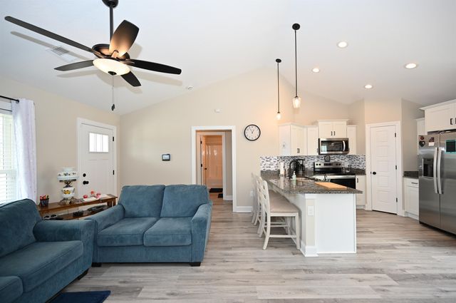 1015 S Highway 701, Loris, SC 29569