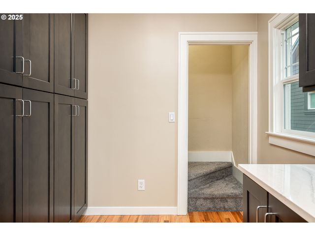 4728 Ne 30TH Ave, Portland, OR 97211