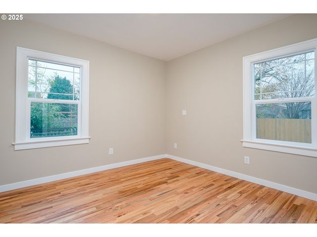 4728 Ne 30TH Ave, Portland, OR 97211