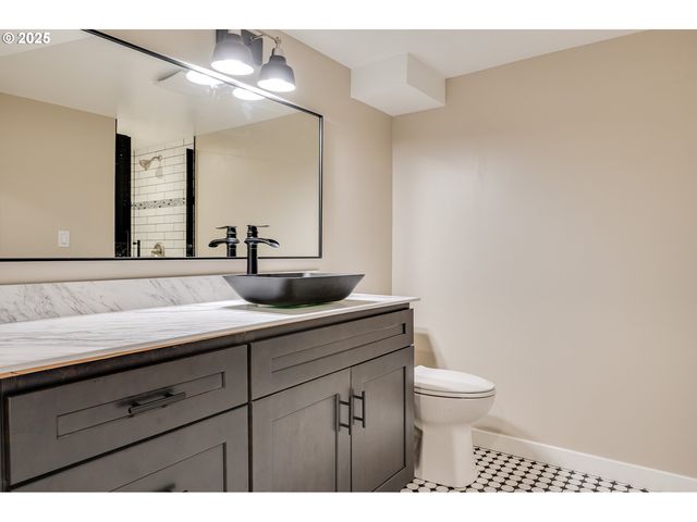 4728 Ne 30TH Ave, Portland, OR 97211