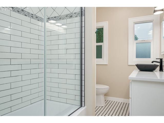 4728 Ne 30TH Ave, Portland, OR 97211