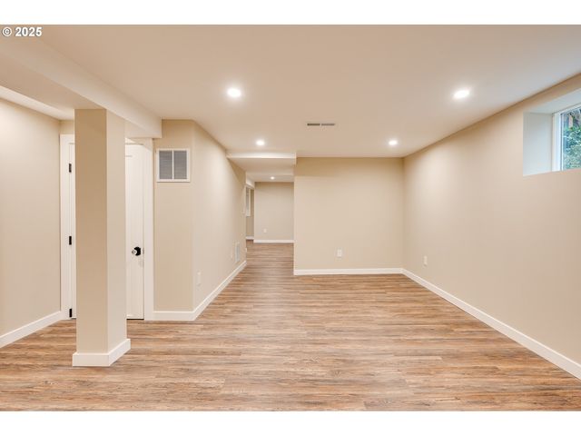 4728 Ne 30TH Ave, Portland, OR 97211