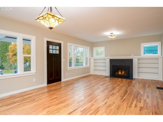 4728 Ne 30TH Ave, Portland, OR 97211