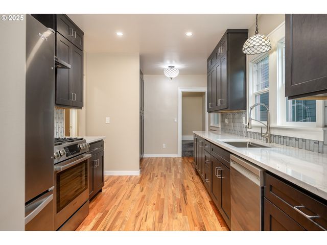 4728 Ne 30TH Ave, Portland, OR 97211