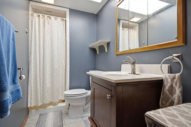 6121 Egg Lake Road N, Hugo, MN 55038